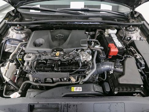 Used 2024 Toyota Camry XSE FWD image 13