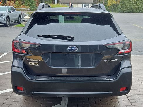Used 2024 Subaru Outback Premium image 25