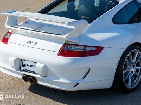 Used 2007 Porsche 911 GT3 RWD image 16