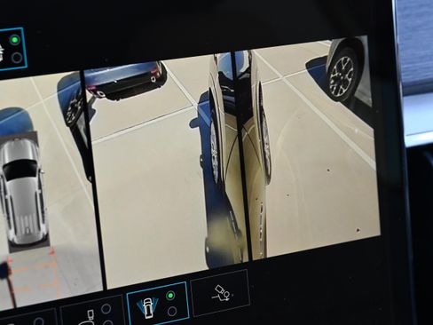 Used 2024 GMC Acadia Denali w/ Super Cruise Package image 15