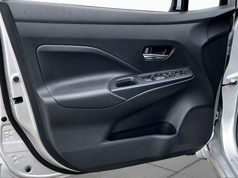 Certified 2025 Nissan Versa SV w/ Trunk Package FWD image 20