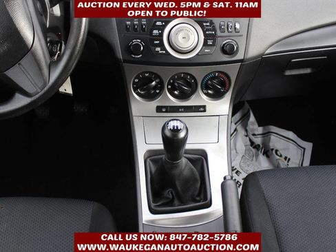 Used 2011 MAZDA MAZDA3 i Sport image 9