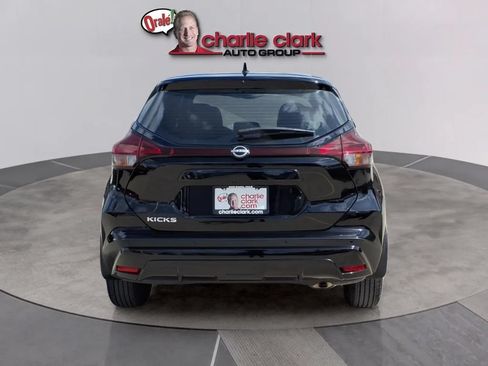 Used 2025 Nissan Kicks Play S FWD image 4