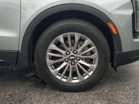 Used 2025 Cadillac XT4 Premium Luxury FWD image 11