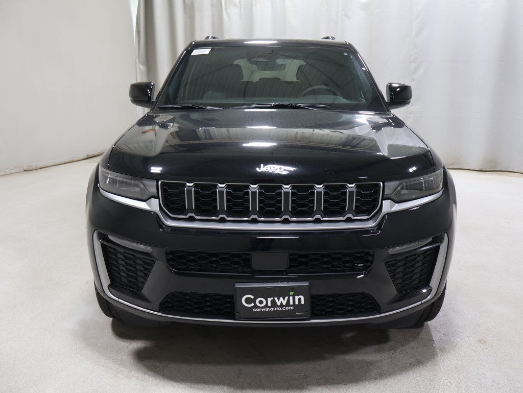 New 2027 Jeep Grand Cherokee Limited AWD/4WD image 2
