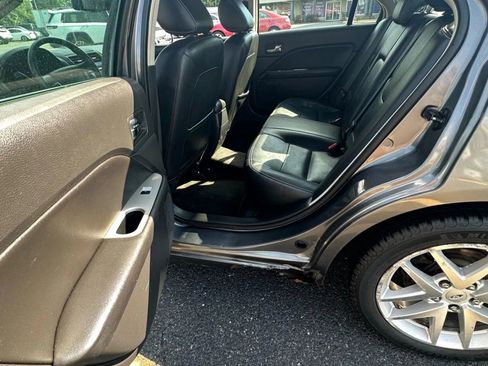 Used 2011 Ford Fusion SEL w/ 301A Rapid Spec Order Code image 16