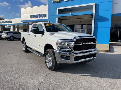 Used 2024 RAM 2500 Big Horn image 2