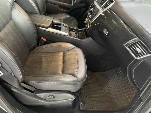 Used 2016 Mercedes-Benz GL 450 4MATIC image 35