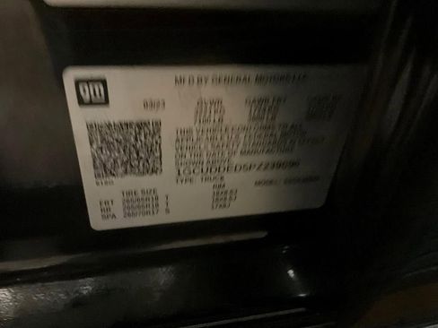 Used 2023 Chevrolet Silverado 1500 LT image 30