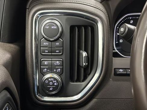 Used 2023 GMC Sierra 2500 Denali w/ Denali Ultimate Package image 10