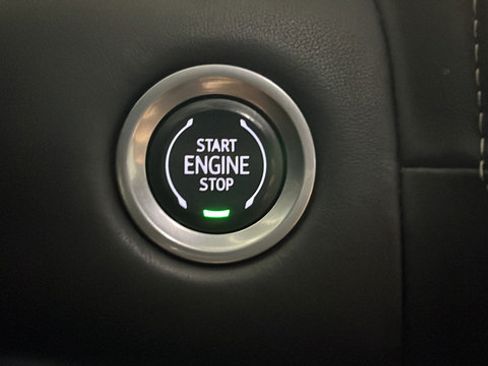 Used 2024 GMC Yukon XL Denali Ultimate AWD/4WD image 40