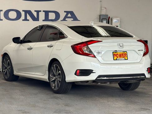 Used 2020 Honda Civic Touring image 5