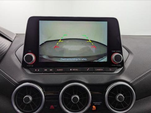 Used 2025 Nissan Sentra SV image 30