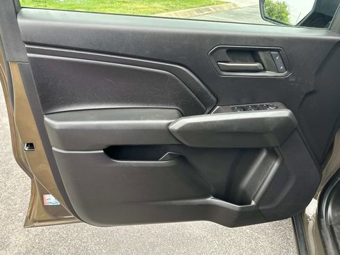 Used 2023 Chevrolet Colorado W/T image 20