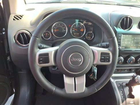 Used 2015 Jeep Compass High Altitude FWD image 8