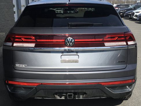 New 2024 Volkswagen Atlas Cross Sport SE AWD/4WD image 4