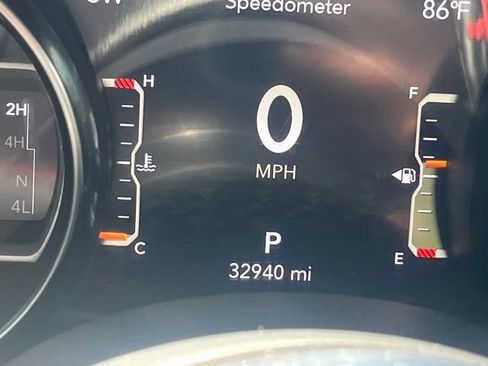 Used 2021 Jeep Gladiator Rubicon AWD/4WD image 35