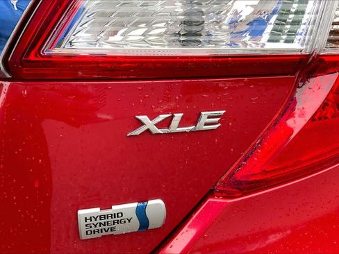 Used 2013 Toyota Camry XLE w/ Convenience Pkg FWD image 10