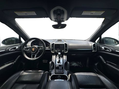 Used 2017 Porsche Cayenne S AWD/4WD image 20