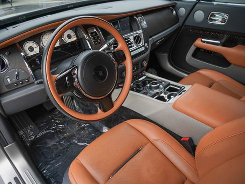 Used 2018 Rolls-Royce Wraith image 4