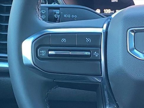 New 2026 GMC Canyon Elevation w/ Convenience Package image 10