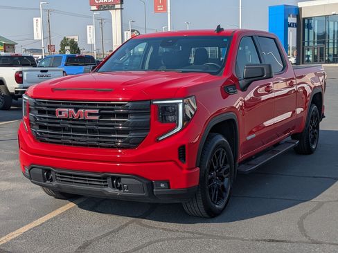 Used 2024 GMC Sierra 1500 Elevation w/ Preferred Package AWD/4WD image 8