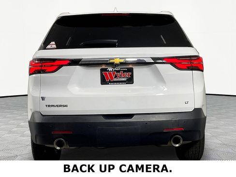 Used 2022 Chevrolet Traverse LT FWD image 5
