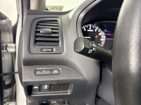 Used 2016 Nissan Altima 2.5 S w/ Power Driver Seat Package image 13