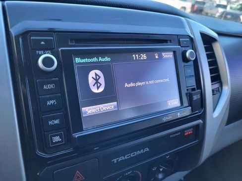 Used 2015 Toyota Tacoma 4x4 Double Cab image 23