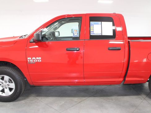 Used 2024 RAM 1500 Classic SLT image 6