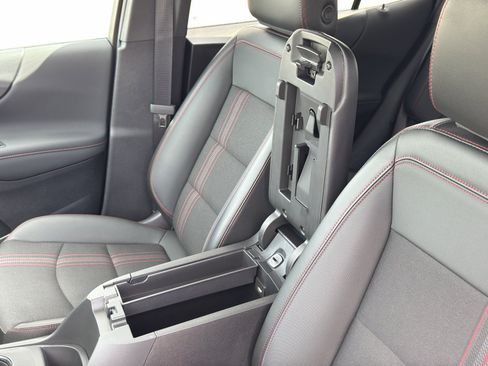 Used 2022 Chevrolet Equinox RS FWD image 18