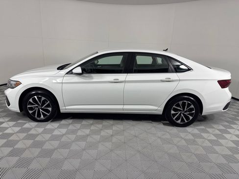 Used 2024 Volkswagen Jetta S image 9