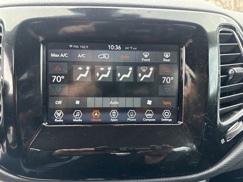 Used 2021 Jeep Compass Latitude image 12