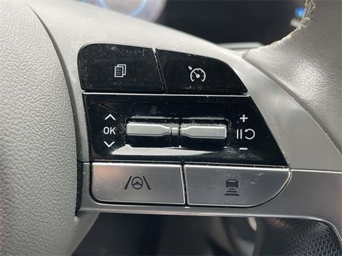 Certified 2023 Hyundai Elantra SEL w/ Convenience Package image 25