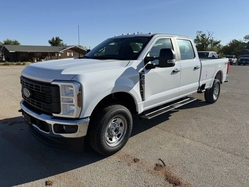 New 2026 Ford F350 XL w/ XL Chrome Package image 3