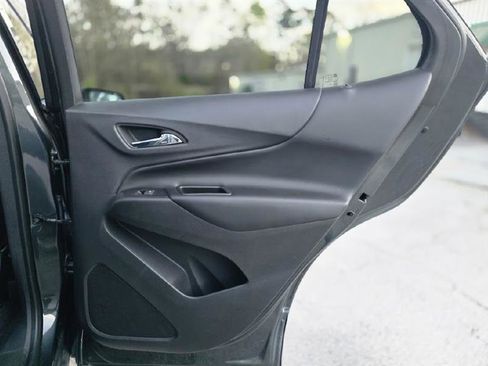 Used 2018 Chevrolet Equinox LT w/ Sun & Infotainment Package image 26