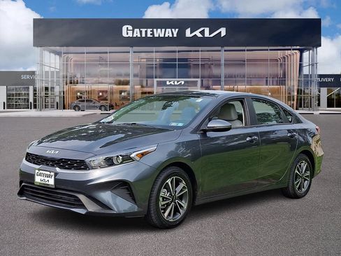 Certified 2023 Kia Forte LXS w/ LXS Technology Package FWD image 1