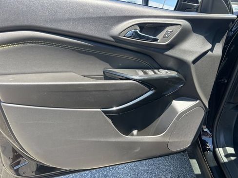 New 2026 Chevrolet Trax LT w/ Driver Confidence Package FWD image 11