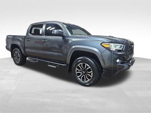 Used 2023 Toyota Tacoma TRD Sport image 7