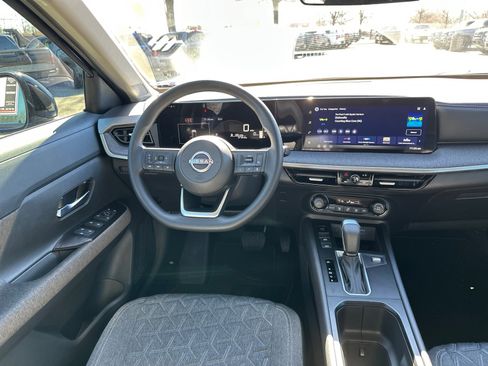 Used 2026 Nissan Kicks SV image 22