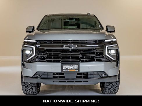 Used 2026 Chevrolet Suburban RST w/ RST Capability Package AWD/4WD image 4