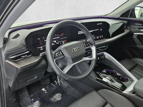 Used 2025 Audi Q5 Premium Plus w/ Premium Plus AWD/4WD image 10