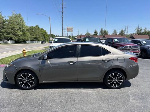 Used 2019 Toyota Corolla SE FWD image 4