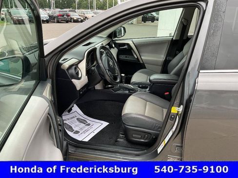 Used 2013 Toyota RAV4 Limited AWD/4WD image 30