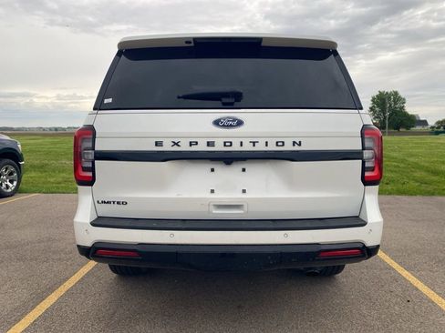 Used 2024 Ford Expedition Limited AWD/4WD image 11