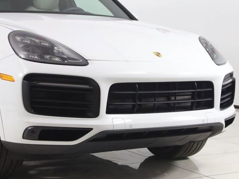 Used 2020 Porsche Cayenne AWD/4WD image 49
