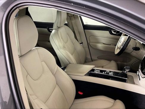 Used 2021 Volvo XC60 T6 Inscription w/ Advanced Package AWD/4WD image 6