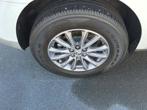 Used 2024 Buick Enclave Essence w/ LPO, Floor Liner Package FWD image 40