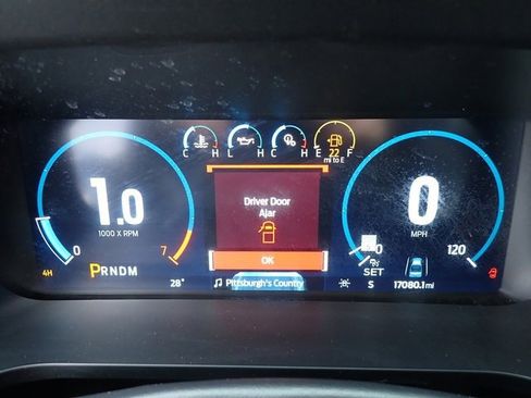 Certified 2023 Ford F150 Lariat w/ Equipment Group 502A High image 29