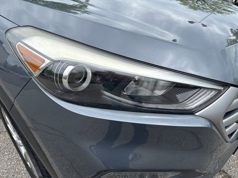 Used 2018 Hyundai Tucson SEL AWD/4WD image 29
